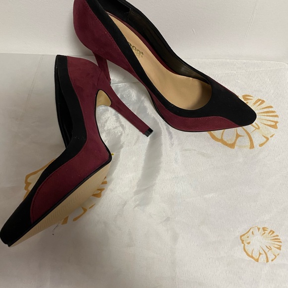 Zapatos Andrea color vino 🍷 combinado con negro - Picture 3 of 4